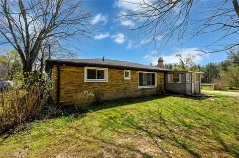 5700 Stow Rd, Hudson, OH 44236