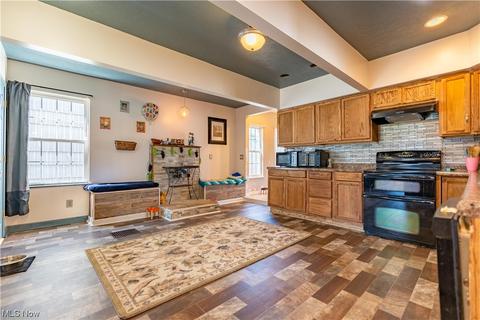 309 E 7th St, Dover, OH 44622 photo 11