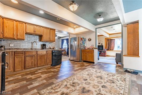 309 E 7th St, Dover, OH 44622 photo 12