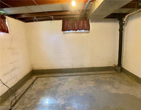 2210 Walnut Blvd, Ashtabula, OH 44004 photo 23