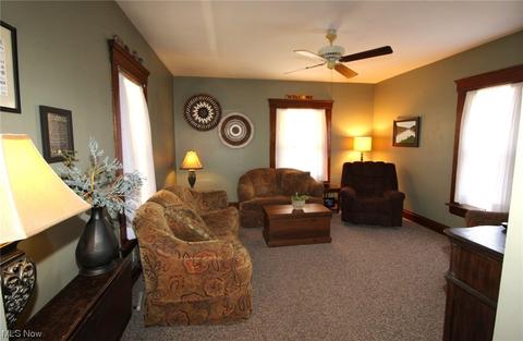439 Dayton St, Akron, OH 44310 photo 13