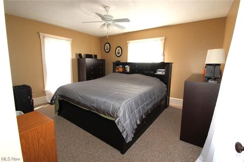 439 Dayton St, Akron, OH 44310 photo 22