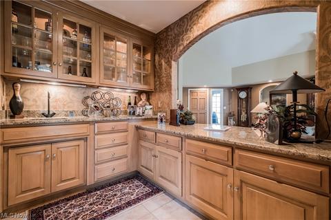 8 Auburn Ave SE, North Canton, OH 44709 photo 10