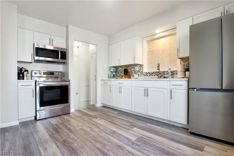 1421 Myrtle Ave, Ashtabula, OH 44004 photo 7