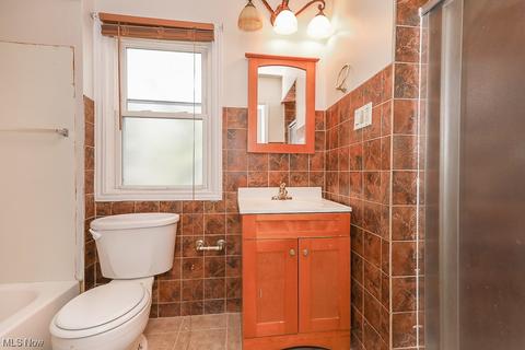 144 E 214th St, Euclid, OH 44123 photo 18
