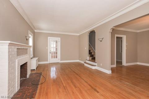 144 E 214th St, Euclid, OH 44123 photo 4