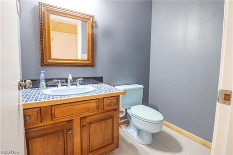1220 Locust Dr, Ashtabula, OH 44004 photo 8
