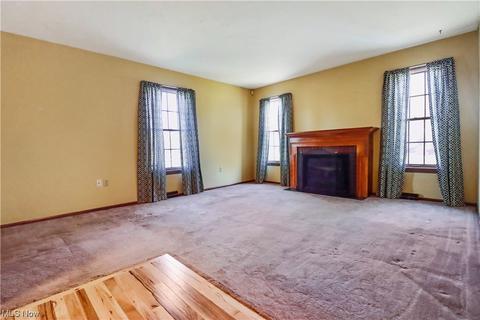 1220 Locust Dr, Ashtabula, OH 44004 photo 9