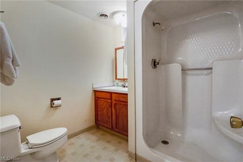 1220 Locust Dr, Ashtabula, OH 44004 photo 25