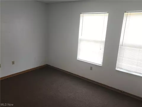 5709 Nathan Ave, Ashtabula, OH 44004 photo 9