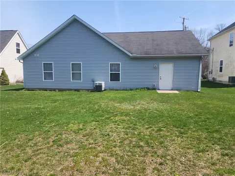 5709 Nathan Ave, Ashtabula, OH 44004 photo 4