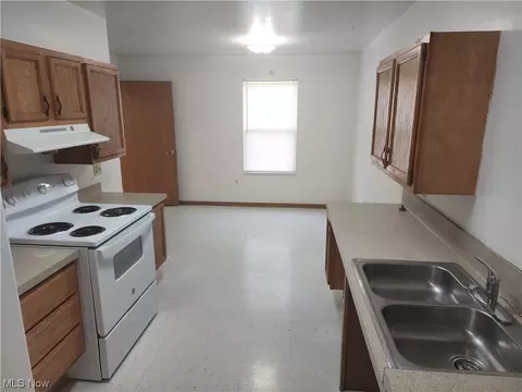 5709 Nathan Ave, Ashtabula, OH 44004 photo 7