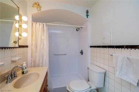330 E 197th St, Euclid, OH 44119 photo 24