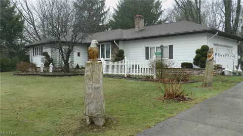 2703 Alexander Rd, Atwater, OH 44201