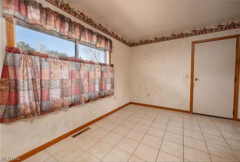 405 Seneca Dr, Dover, OH 44622 photo 7