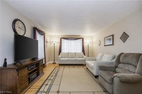 348 Valleyview Ave NW, Canton, OH 44708 photo 17