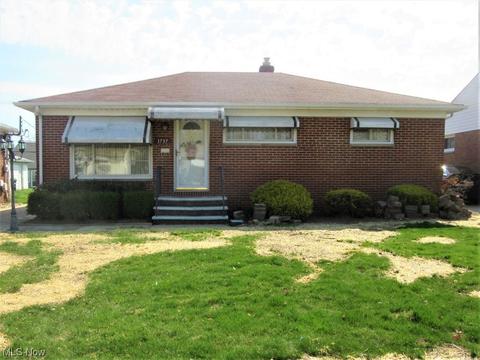 1737 Empire Rd, Wickliffe, OH 44092 | 12 Photos - Movoto