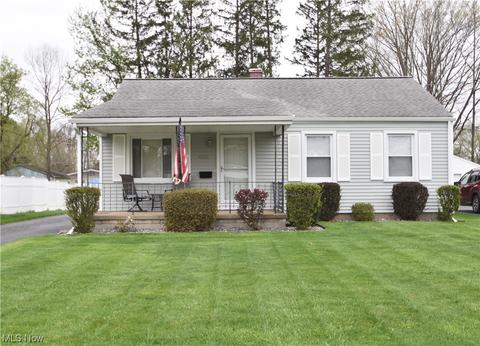 4038 Risher Rd, Youngstown, OH 44511 photo 1