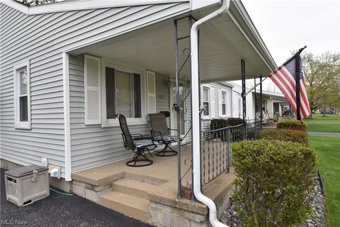 4038 Risher Rd, Youngstown, OH 44511 photo 3