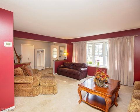 136 Winthrop Dr, Elyria, OH 44035 photo 12