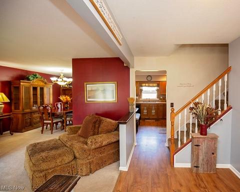 136 Winthrop Dr, Elyria, OH 44035 photo 8