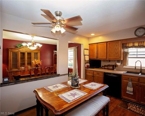 136 Winthrop Dr, Elyria, OH 44035 photo 15
