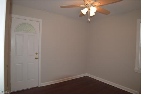 296 E 246th St, Euclid, OH 44123 photo 12