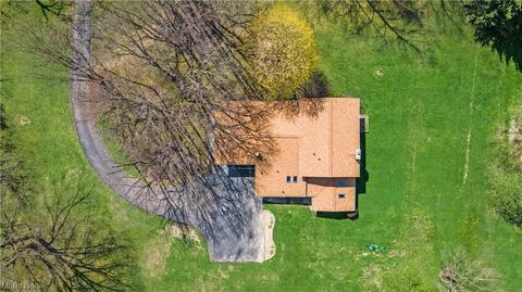 3323 Spring Valley Rd, Akron, OH 44333 photo 4