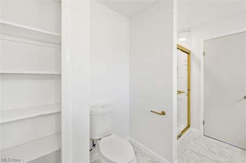 3323 Spring Valley Rd, Akron, OH 44333 photo 27