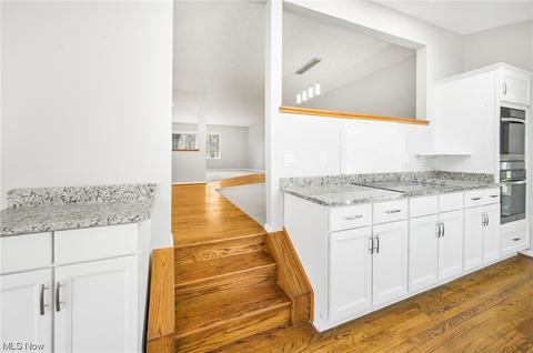 3323 Spring Valley Rd, Akron, OH 44333 photo 14