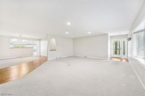 3323 Spring Valley Rd, Akron, OH 44333 photo 8