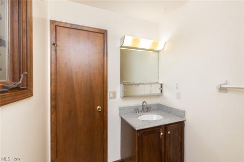 7787 Cocoa Dr, Parma, OH 44134 photo 20