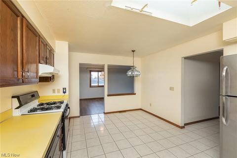 7787 Cocoa Dr, Parma, OH 44134 photo 8