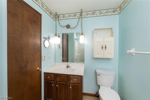 7787 Cocoa Dr, Parma, OH 44134 photo 16