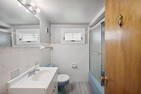 1712 E 238th St, Euclid, OH 44117 photo 19