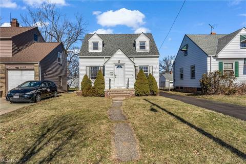 26331 Oriole Ave, Euclid, OH 44132 photo 1