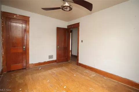 208 Sexton St, Struthers, OH 44471 photo 10