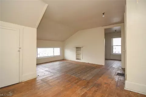 208 Sexton St, Struthers, OH 44471 photo 16