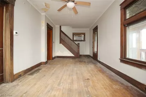 208 Sexton St, Struthers, OH 44471 photo 7