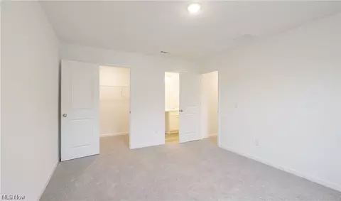 668 Crossings Ln, Akron, OH 44320 photo 13