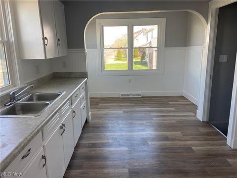2923 5th St NW, Canton, OH 44708 photo 8