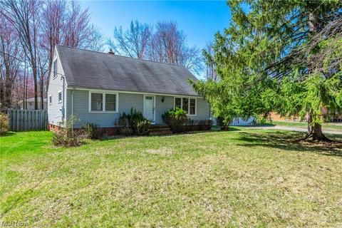 1470 E Ridgewood Dr, Seven Hills, OH 44131 photo 1