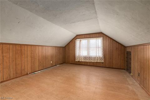1470 E Ridgewood Dr, Seven Hills, OH 44131 photo 13