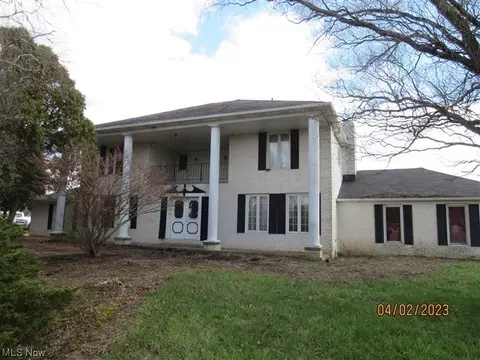 18893 Vermont St, Grafton, OH 44044