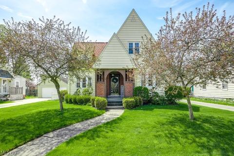 175 Baker St, Berea, OH 44017 photo 1