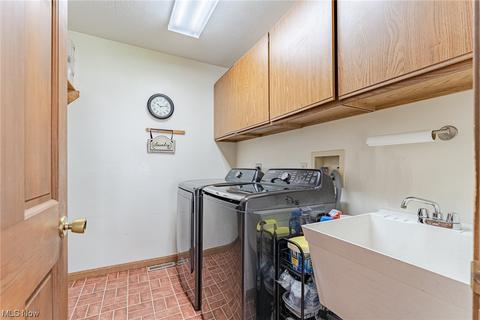 717 Kent Cir, Elyria, OH 44035 photo 14