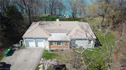 3235 Lake Rd W, Ashtabula, OH 44004 photo 3