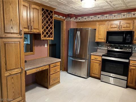 4201 Edgewood Dr, Lorain, OH 44053 photo 4
