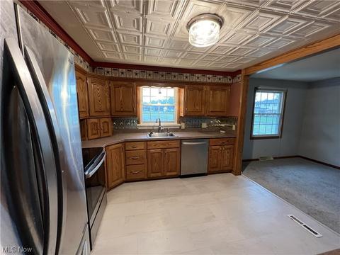 4201 Edgewood Dr, Lorain, OH 44053 photo 6