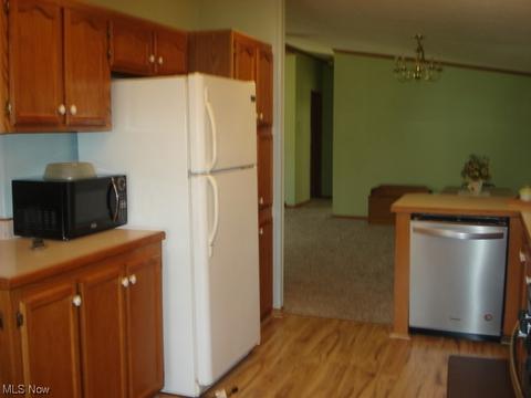 9640 Colton Rd, Windham, OH 44288 photo 8